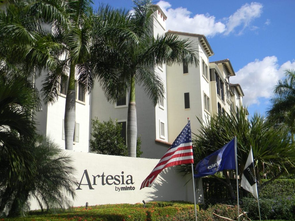 Villa Artesia – Villa Alhambra & Villa Bearritz