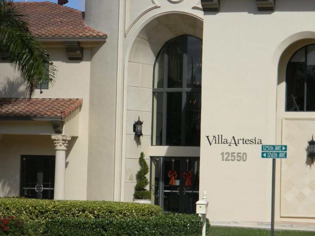 Villa Artesia – Villa Alhambra & Villa Bearritz