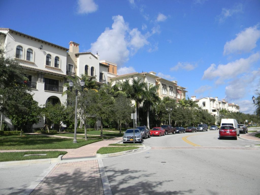 Villa Artesia – Villa Alhambra & Villa Bearritz
