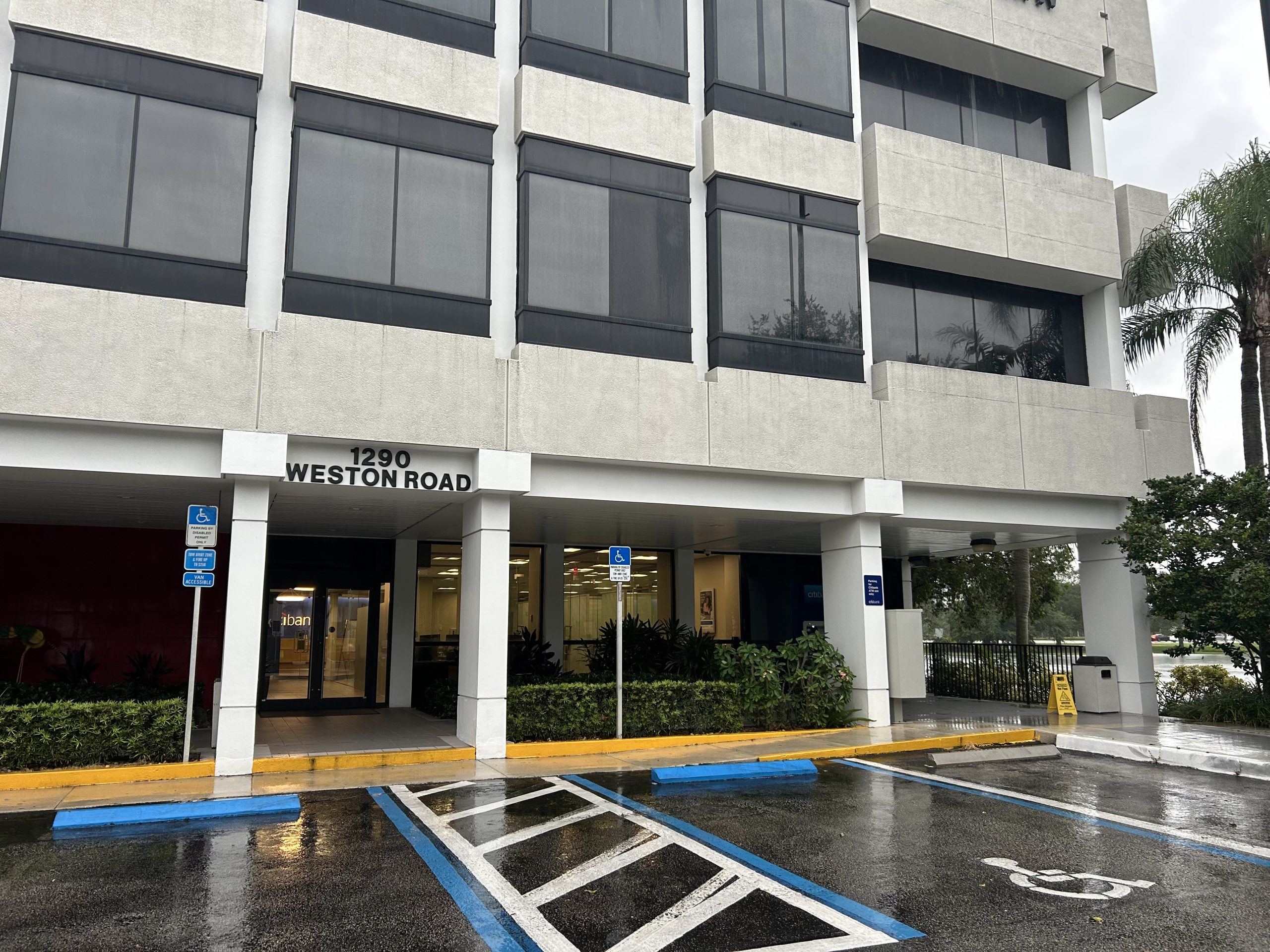 1290 Weston Road Building