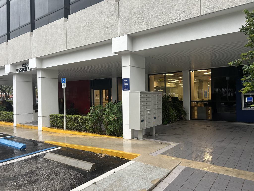 1290 Weston Road Building